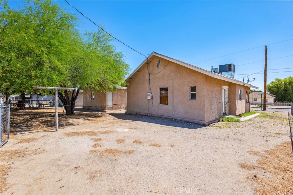 518 A Street Property Photo 8