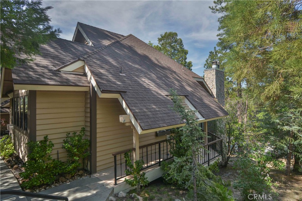 27517 Sugar Pine Drive Property Photo 1