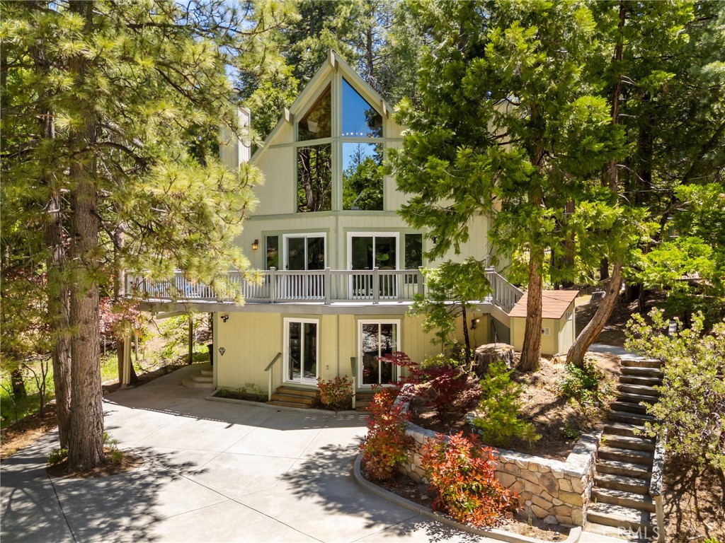 635 Grass Valley Road Property Photo 1