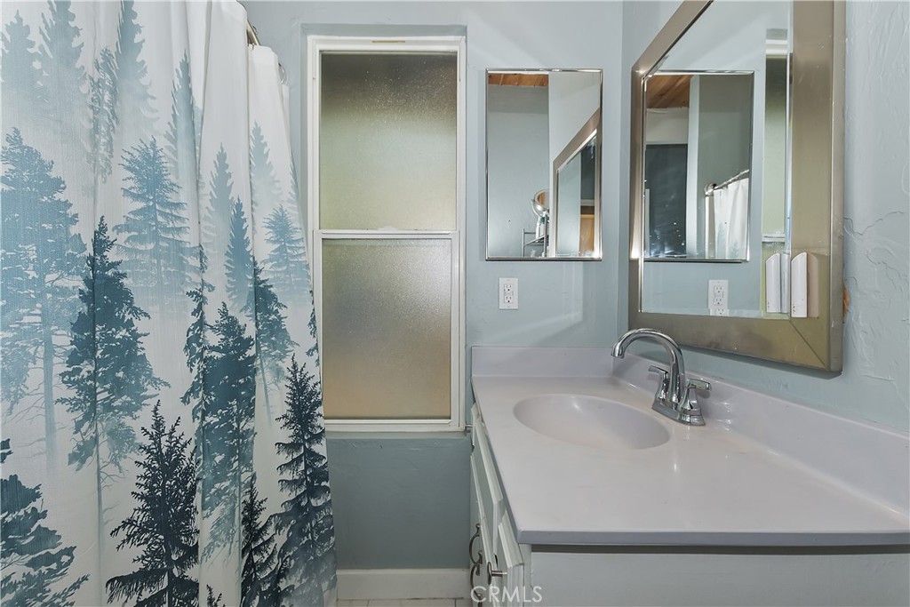 197 Weisshorn Drive Property Photo 24
