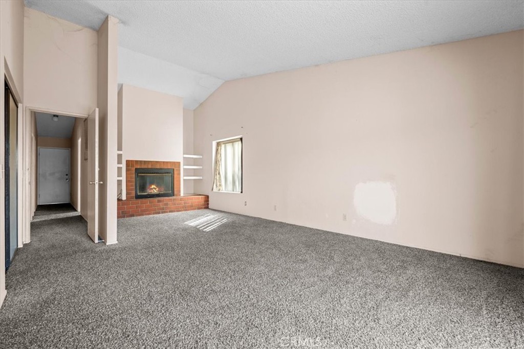 14237 Poplar Street Property Photo 15