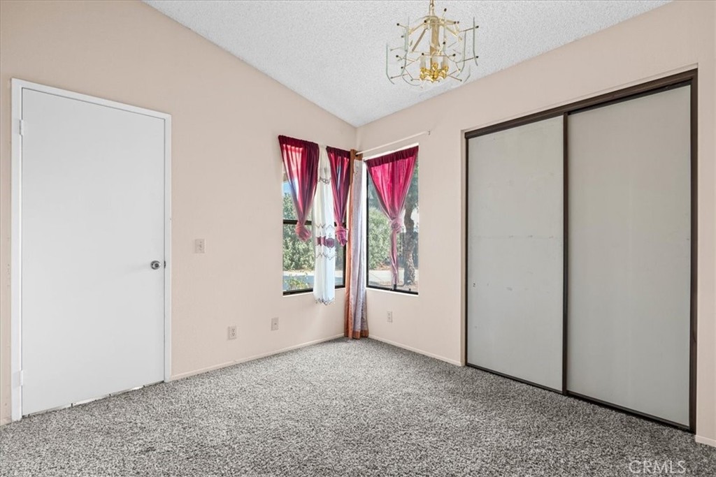 14237 Poplar Street Property Photo 21