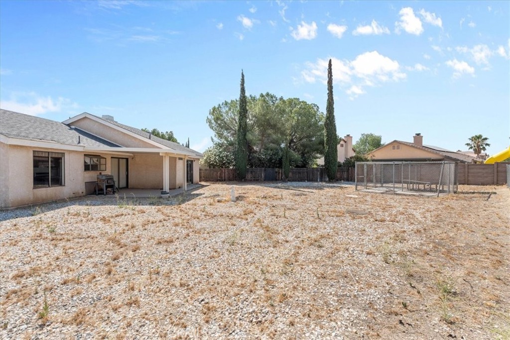 14237 Poplar Street Property Photo 26