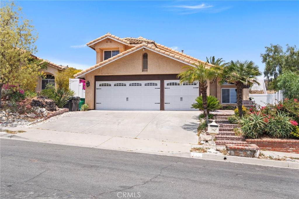 774 La Cumbre Street Property Photo 1