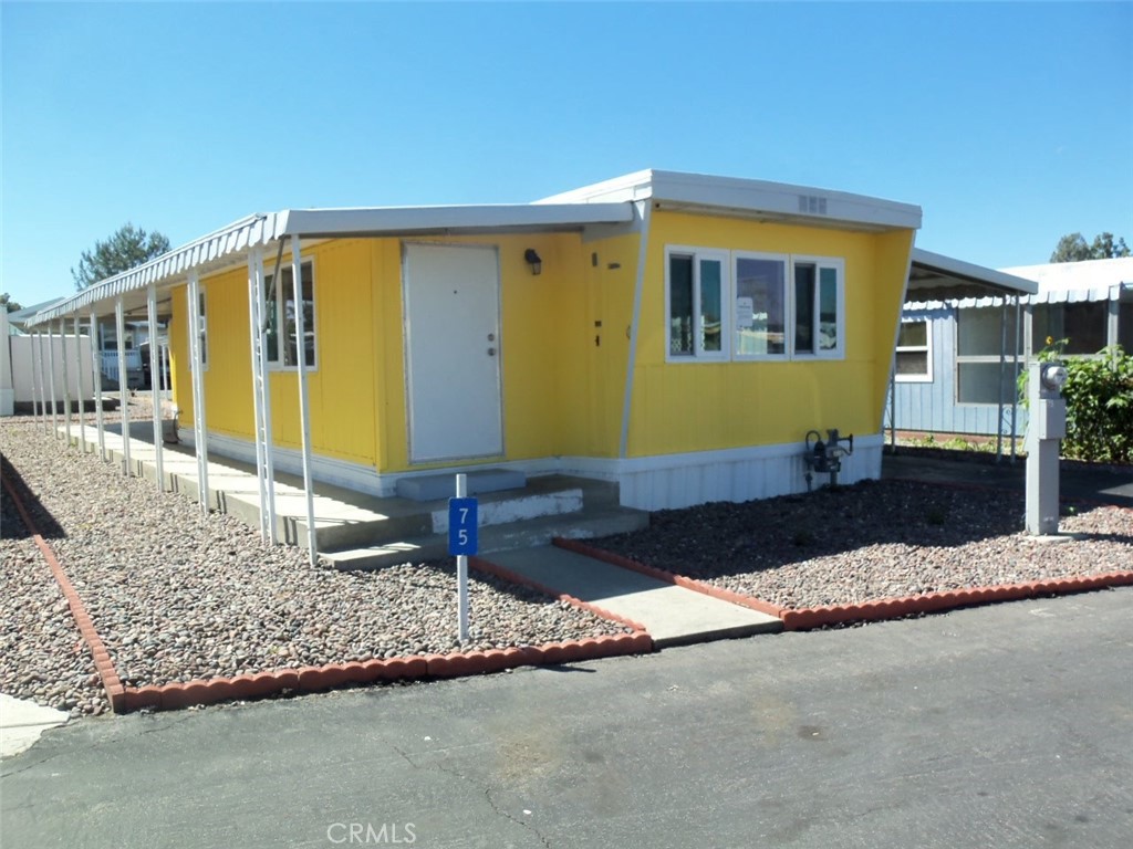 1600 Spc 75 S San Jacinto Avenue Property Photo 1