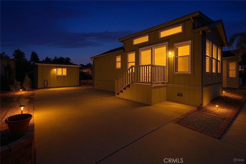 910 Deerwood Drive Property Photo 1