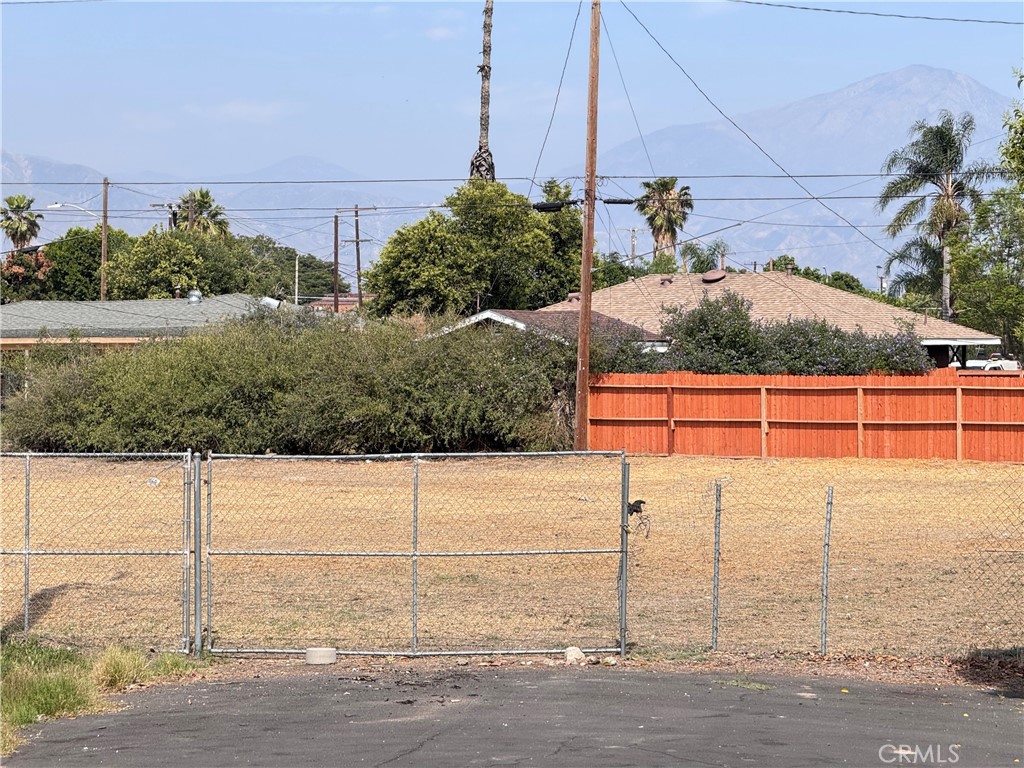 1750 W Cleveland Street Property Photo 4