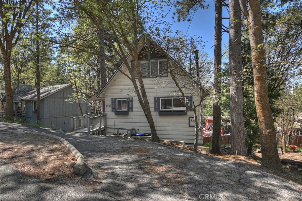 27476 School Road Property Photo 1