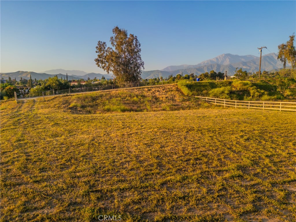 34077 5th Place Property Photo 8