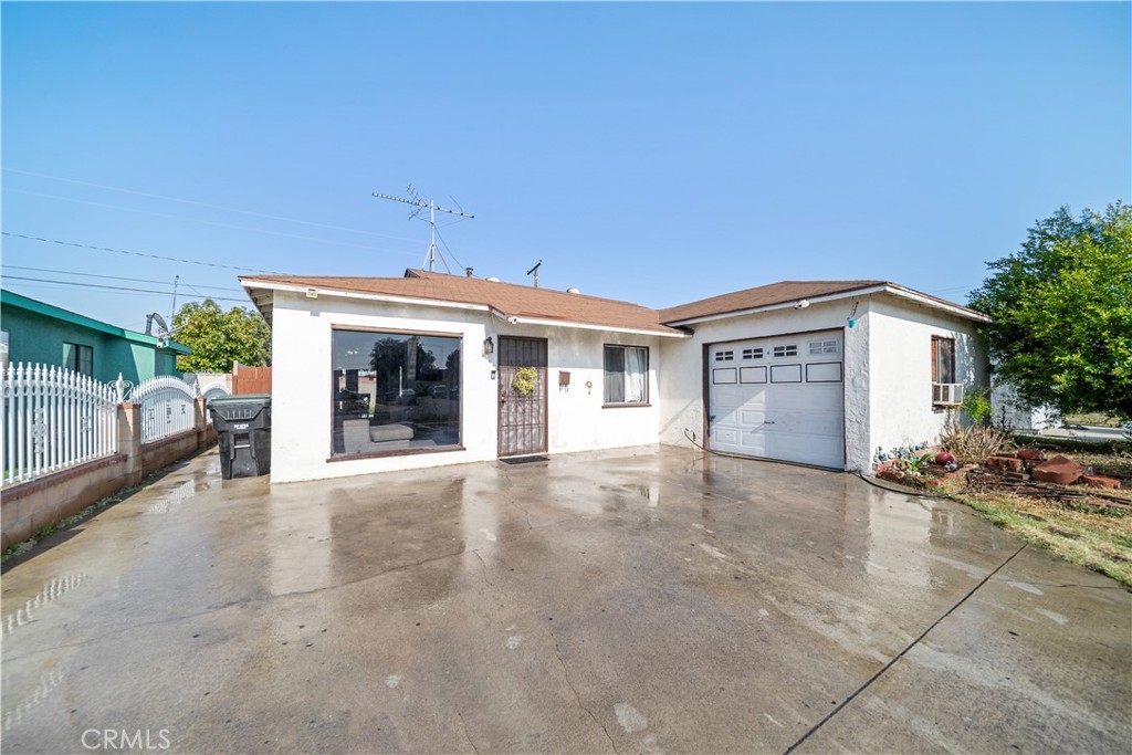 11430 Flallon Avenue Property Photo 1