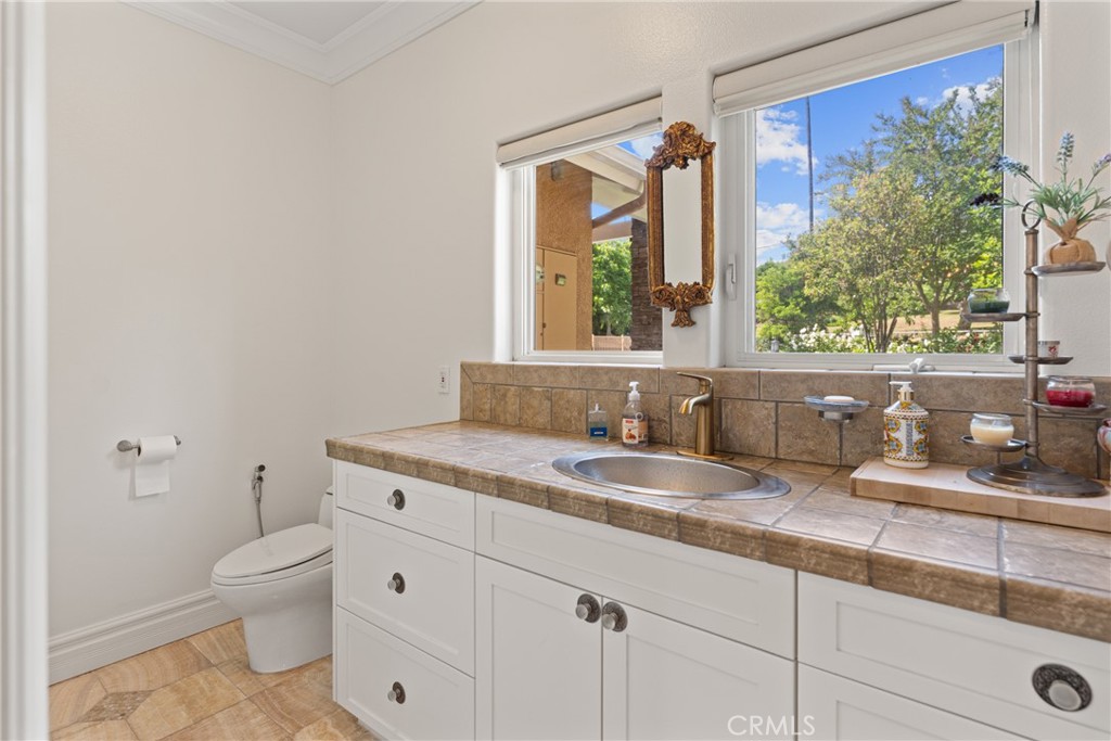 1377 Knoll Road Property Photo 16