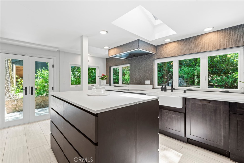 609 Millburn Road Property Photo 8