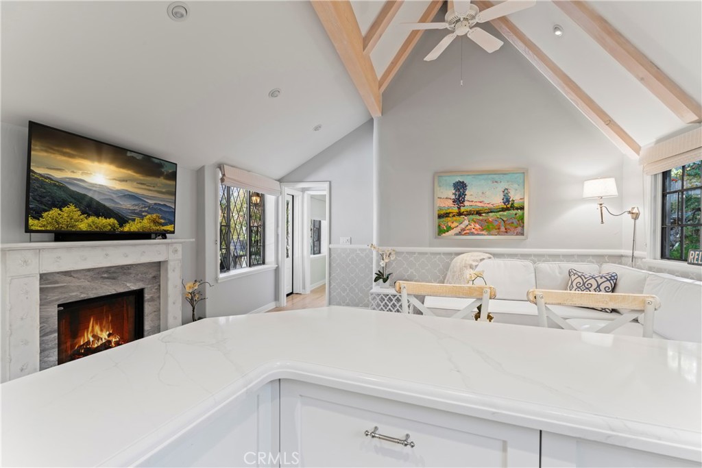 27625 High Knoll Road Property Photo 10