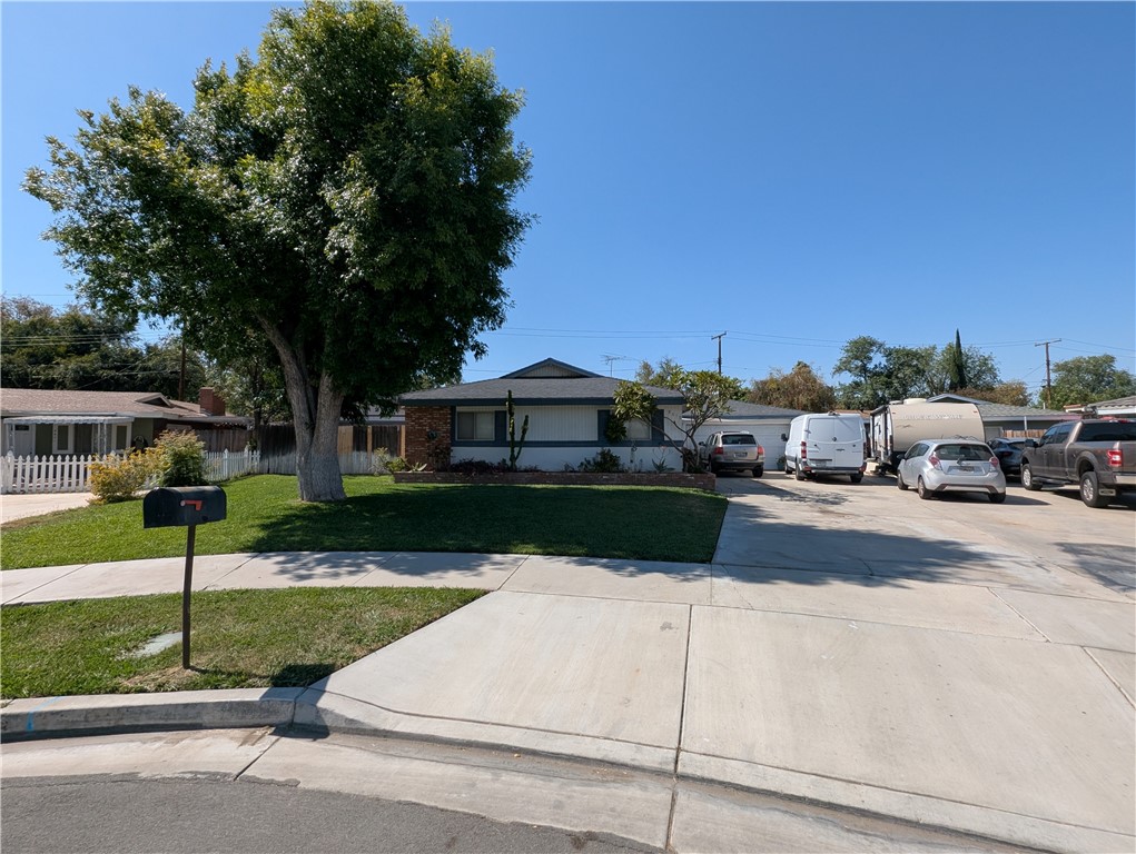 8619 Raintree Avenue Property Photo 1
