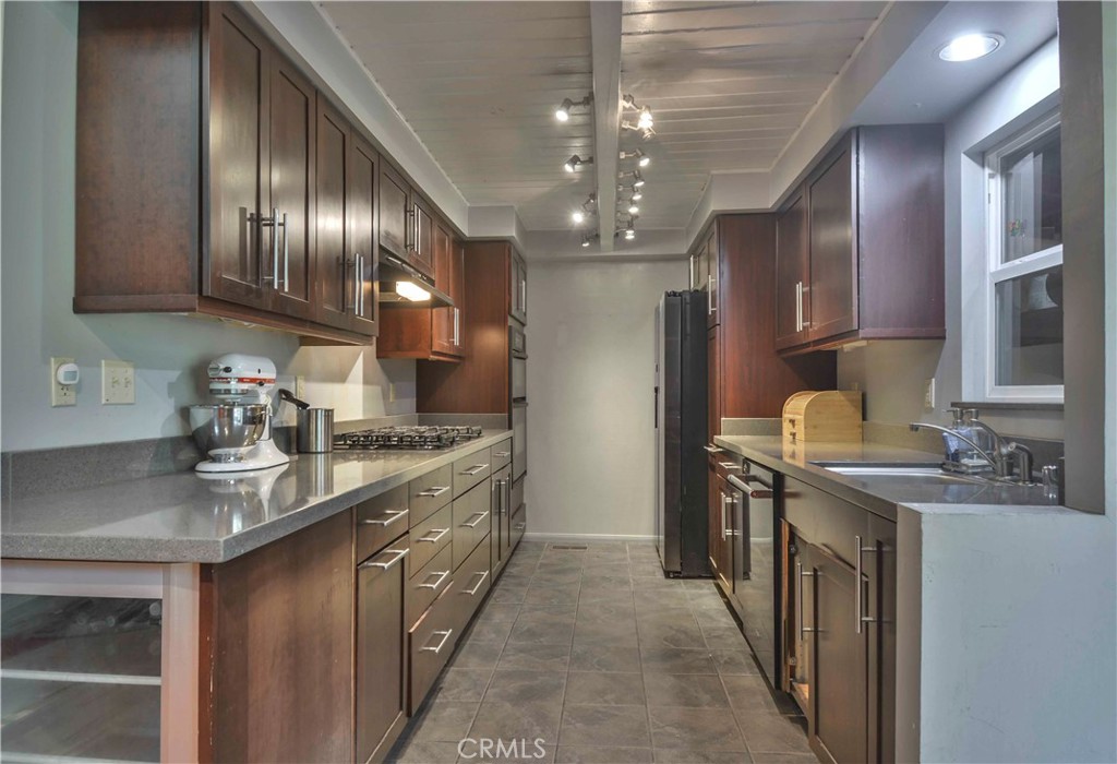 26356 Forest Lane Property Photo 1