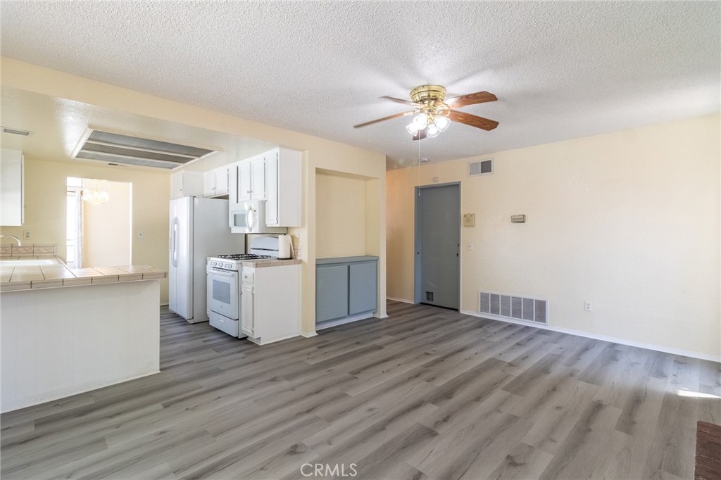 1573 E Brockton Avenue Property Photo 14