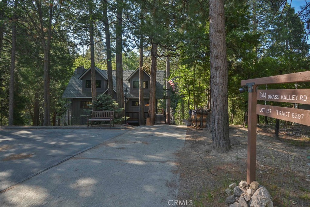 644 Grass Valley Road Property Photo 3