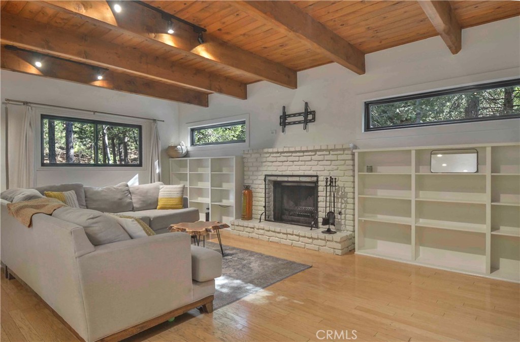 644 Grass Valley Road Property Photo 6