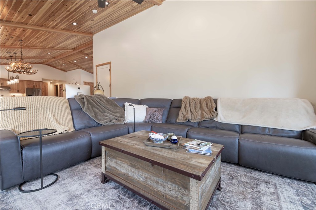 1635 Shenandoah Way Property Photo 11