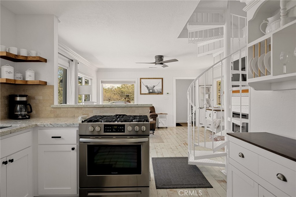 988 Inspiration Drive Property Photo 14