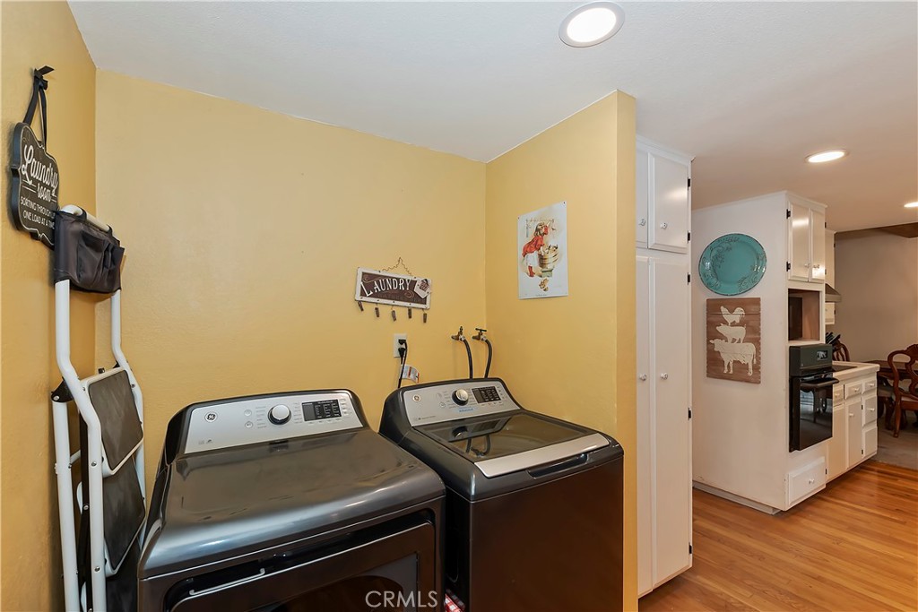 30997 Wild Oak Drive Property Photo 18