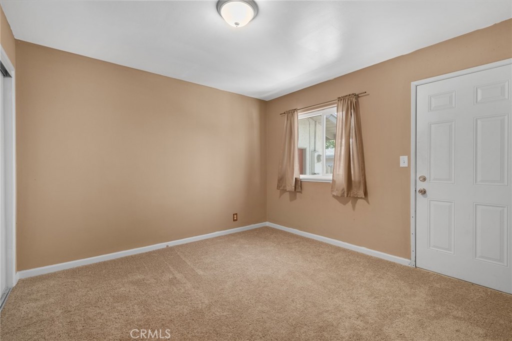 614 Naomi Street Property Photo 12