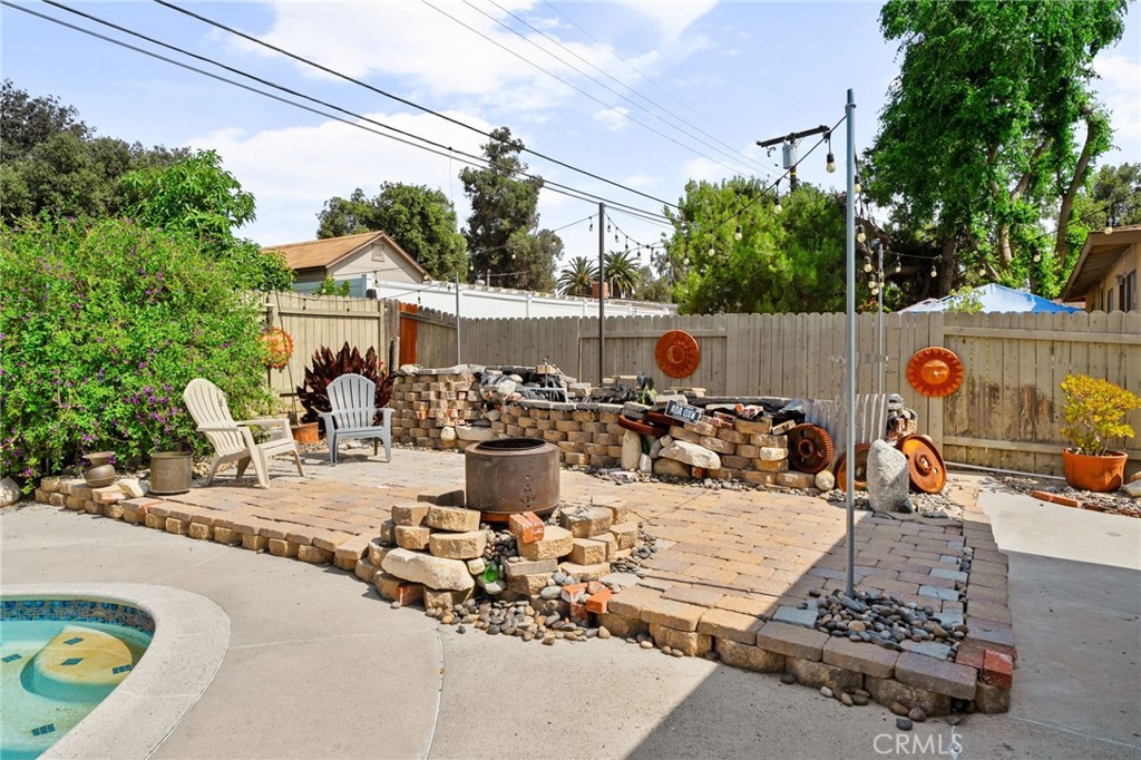 614 Naomi Street Property Photo 17