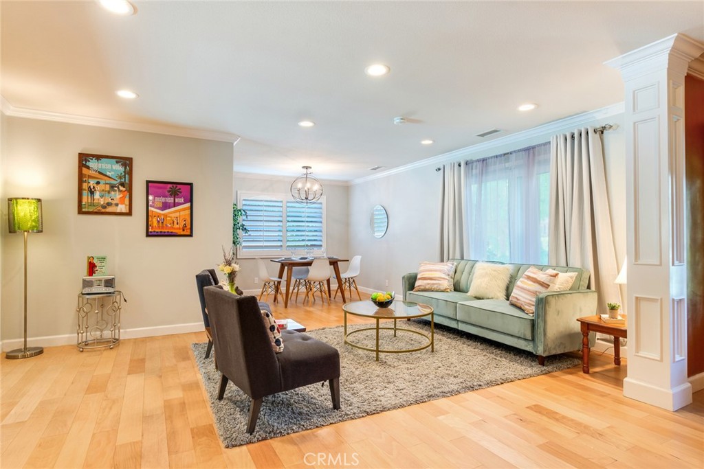 1435 Elizabeth Street Property Photo 4