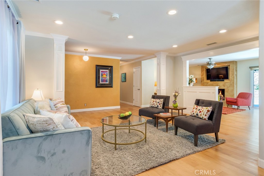 1435 Elizabeth Street Property Photo 5