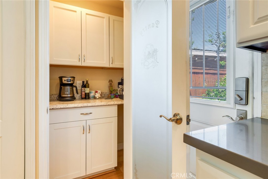 1435 Elizabeth Street Property Photo 17