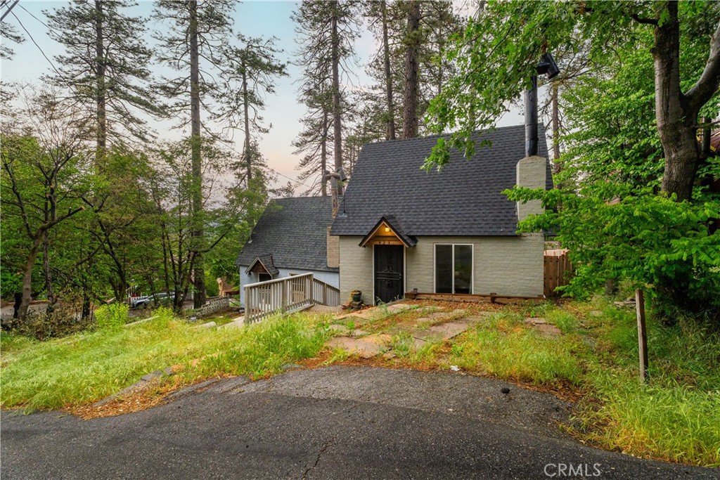 423 Forest Lane Property Photo 1