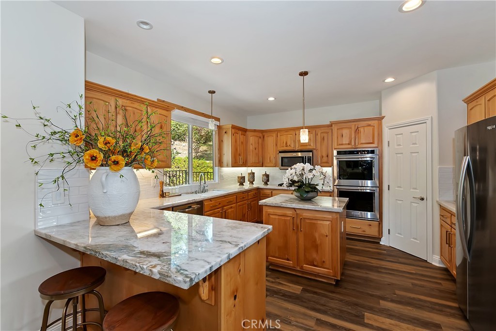942 Lucerne Lane Property Photo 14