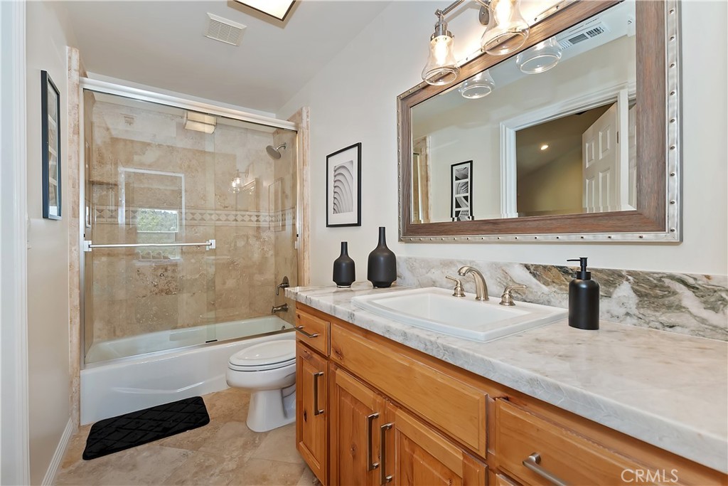 942 Lucerne Lane Property Photo 30