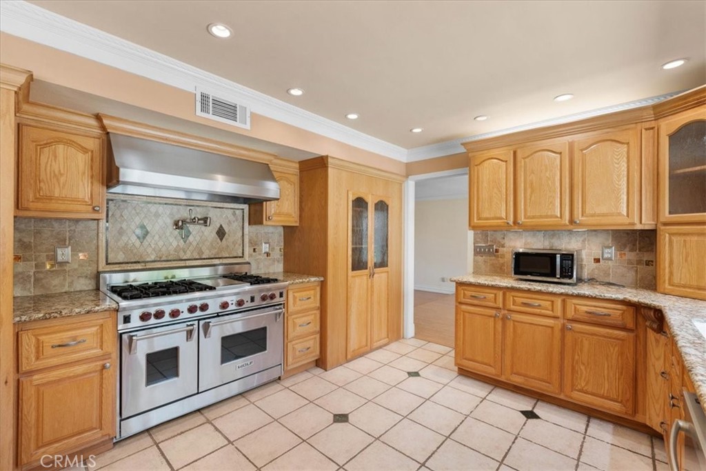 10586 Ring Ave Property Photo 12