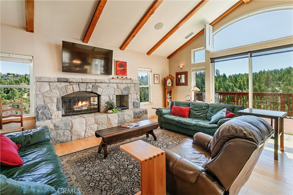 26855 Inyo Court Property Photo 13