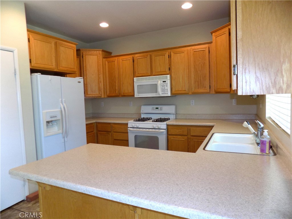 33349 Wallace Way Property Photo 8