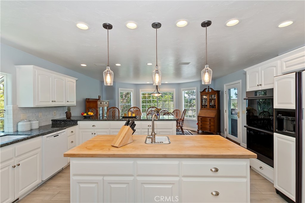27781 St Bernard Lane Property Photo 11