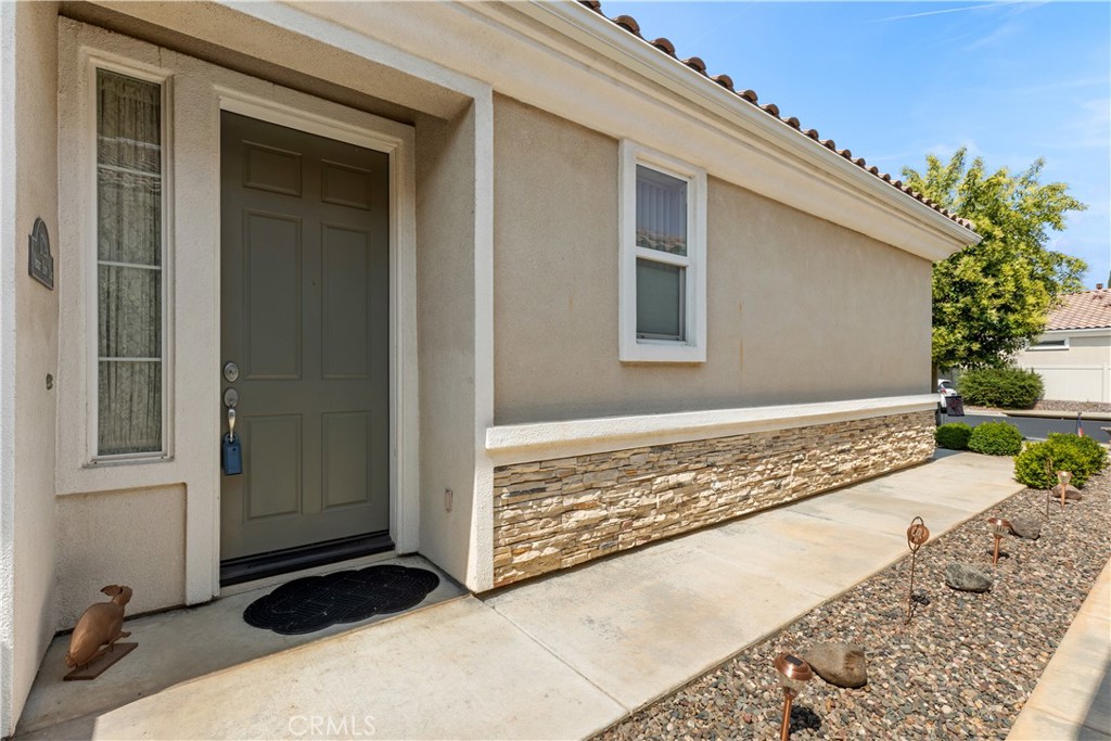 1729 Desert Poppy Lane Property Photo 2