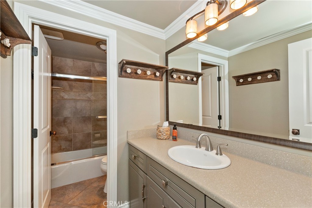 27657 Peninsula Drive #113 Property Photo 14