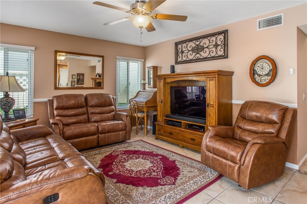 100 Waters Court Property Photo 12