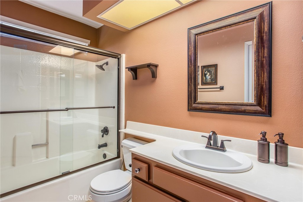 100 Waters Court Property Photo 21