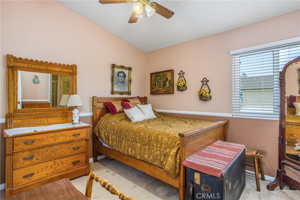 100 Waters Court Property Photo 24