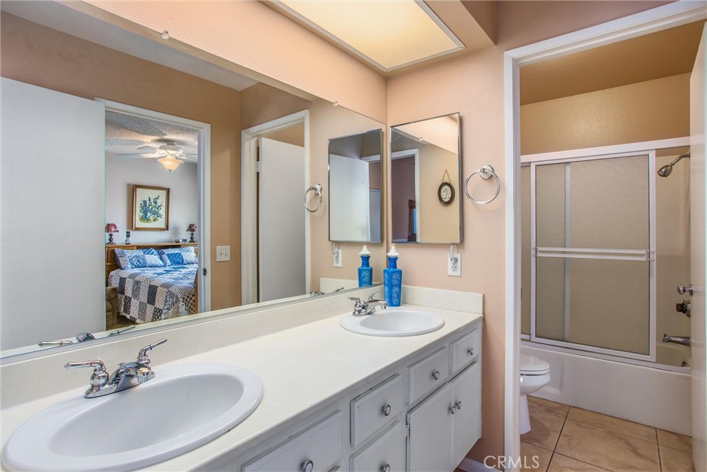 100 Waters Court Property Photo 26