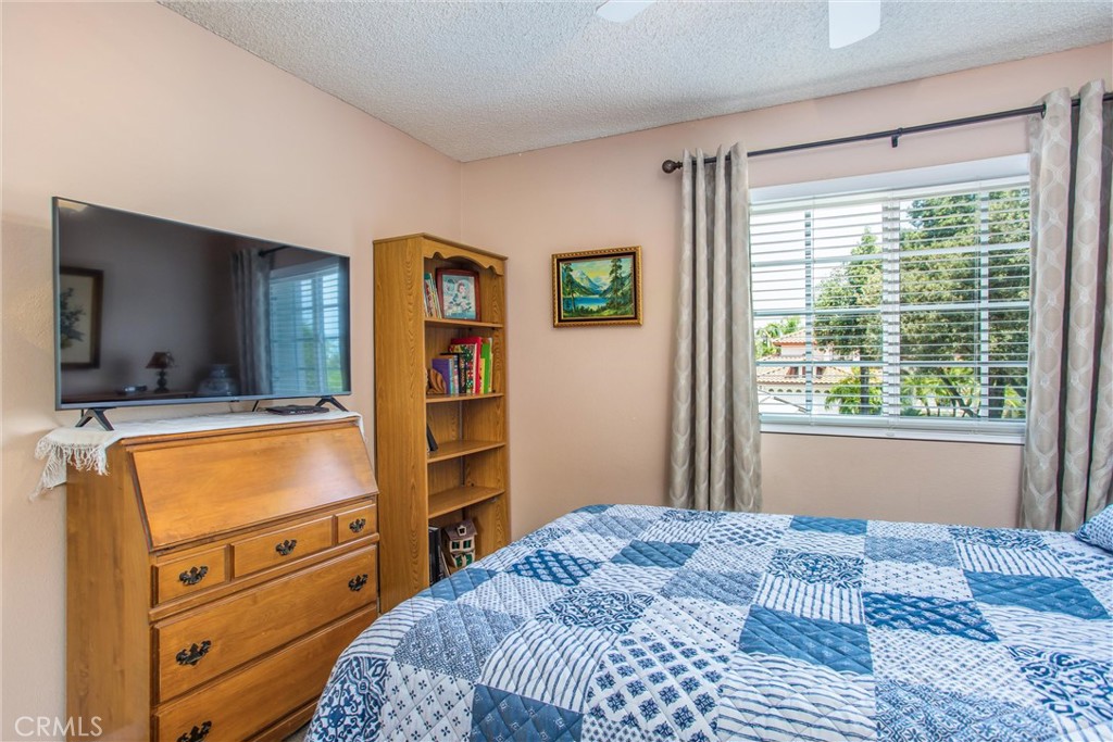 100 Waters Court Property Photo 28