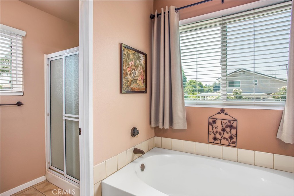 100 Waters Court Property Photo 33