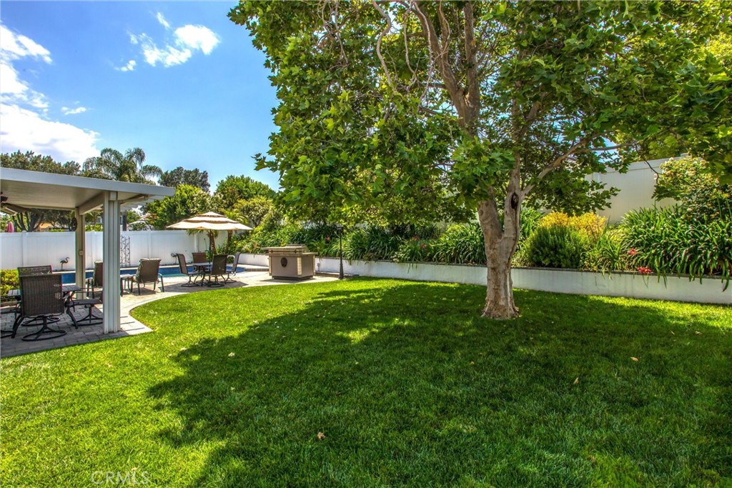 100 Waters Court Property Photo 38