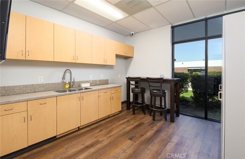 555 Queensland Circle 102 Property Photo 18