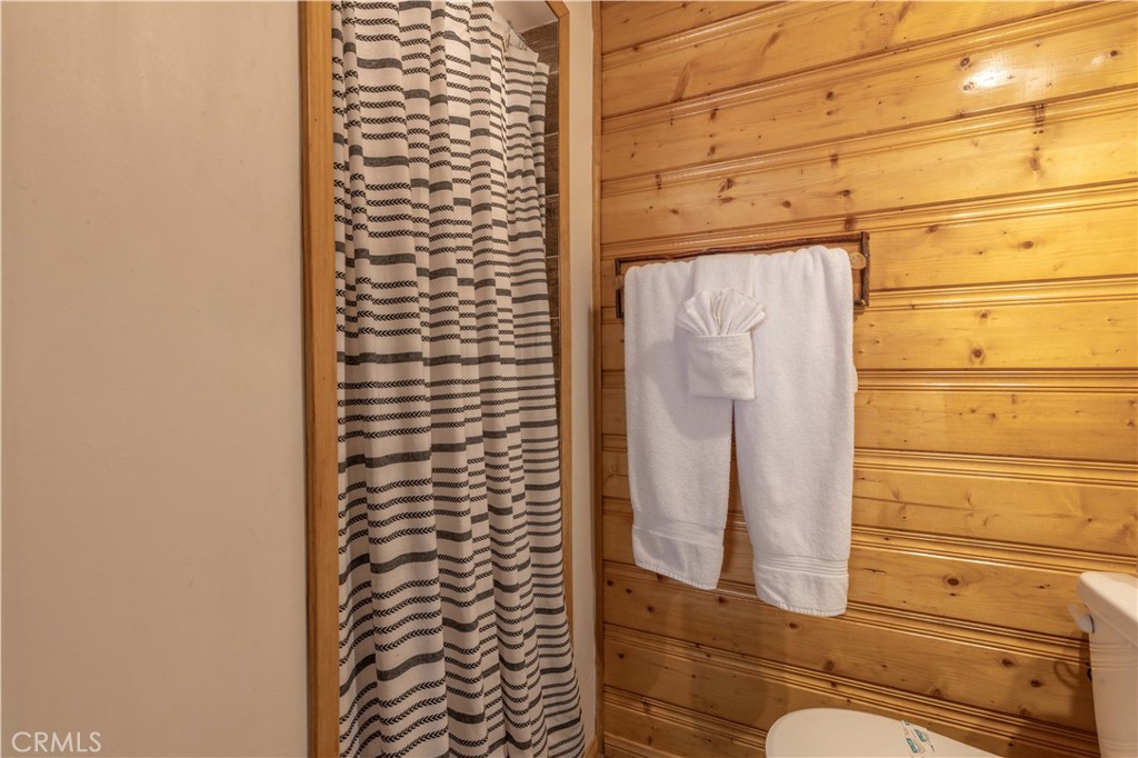 796 Silver Tip Drive Property Photo 12