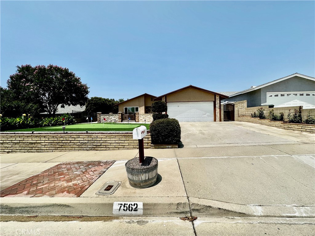 7562 Dartmouth Avenue Property Photo 1