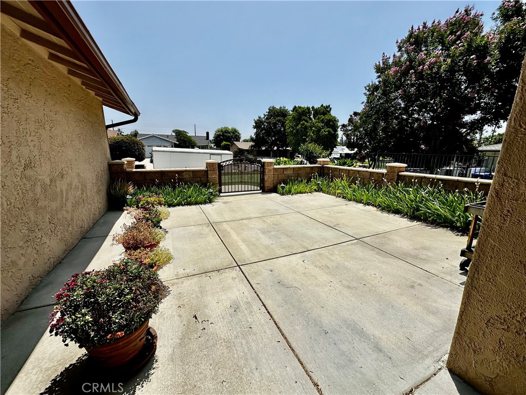 7562 Dartmouth Avenue Property Photo 39